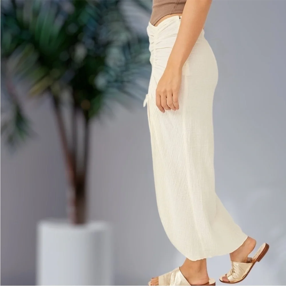 Free People New Natural Cerine Ruched Midi Skirt in Ivory NWOT - Picture 7 of 16